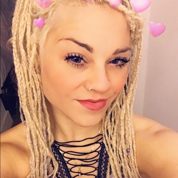 Meet your Posher, Rebecca - Picture 5 of 7